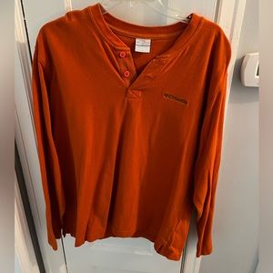 Columbia long sleeve Henley